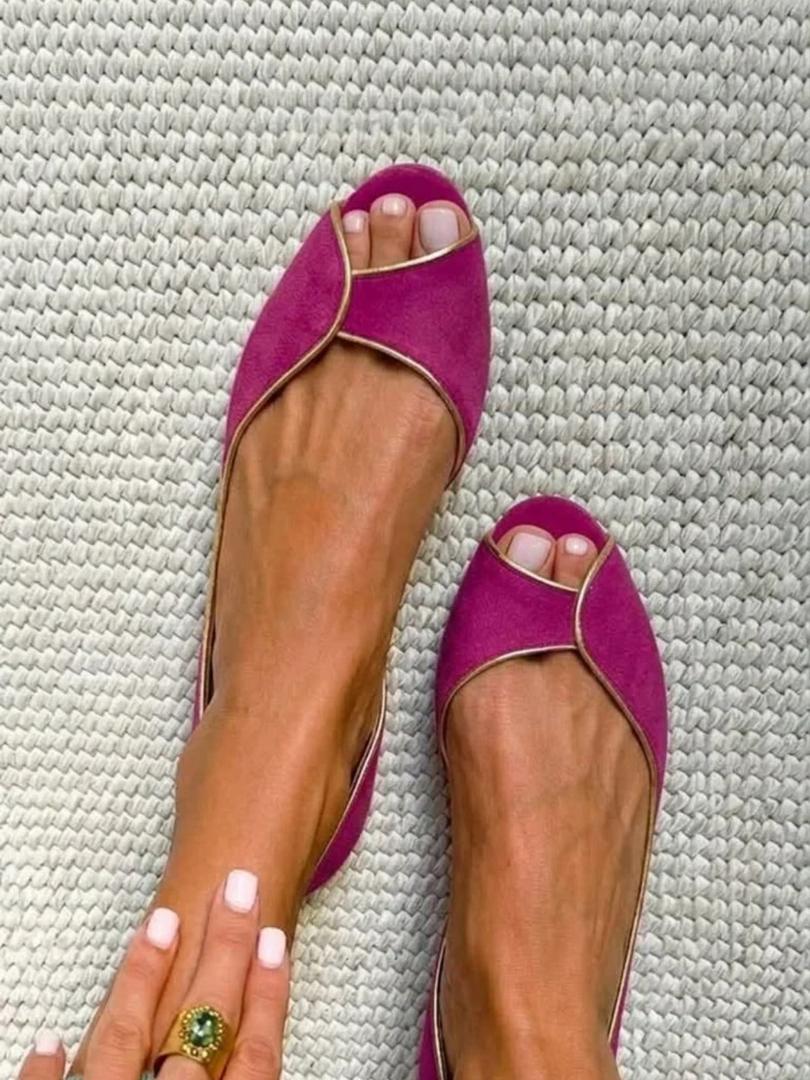 Margot Elegant Flat Shoes in Fuchsia